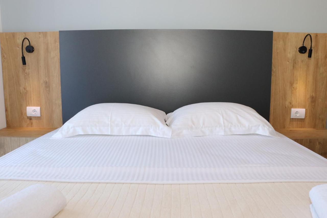 Eagles Apartments & Suites Ulcinj Luaran gambar