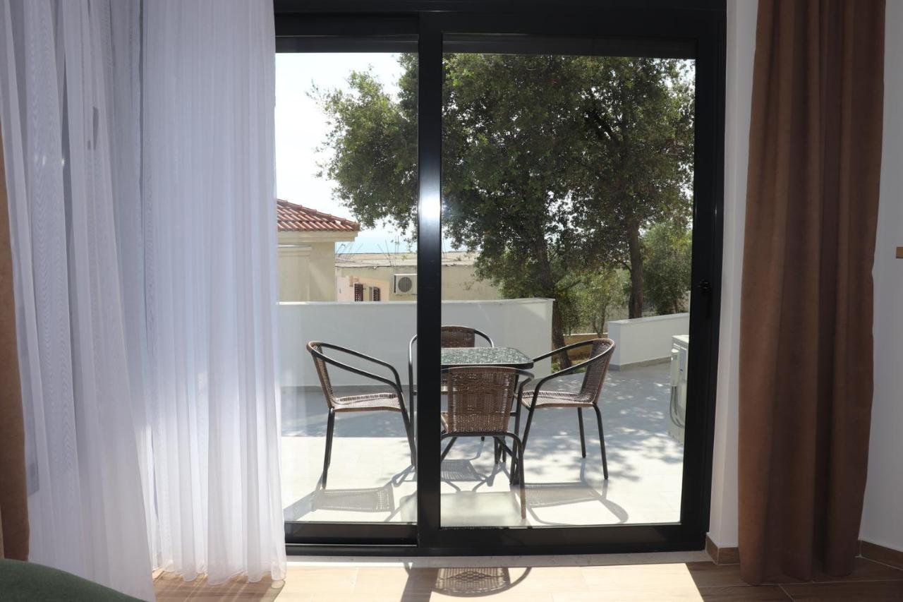 Eagles Apartments & Suites Ulcinj Luaran gambar