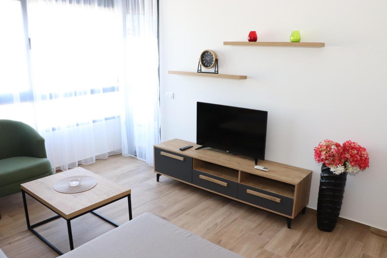 Eagles Apartments & Suites Ulcinj Luaran gambar