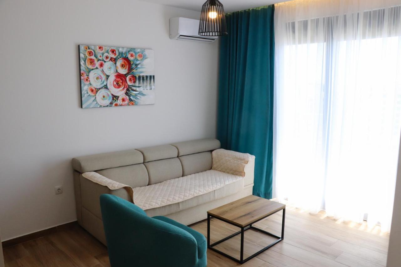Eagles Apartments & Suites Ulcinj Luaran gambar